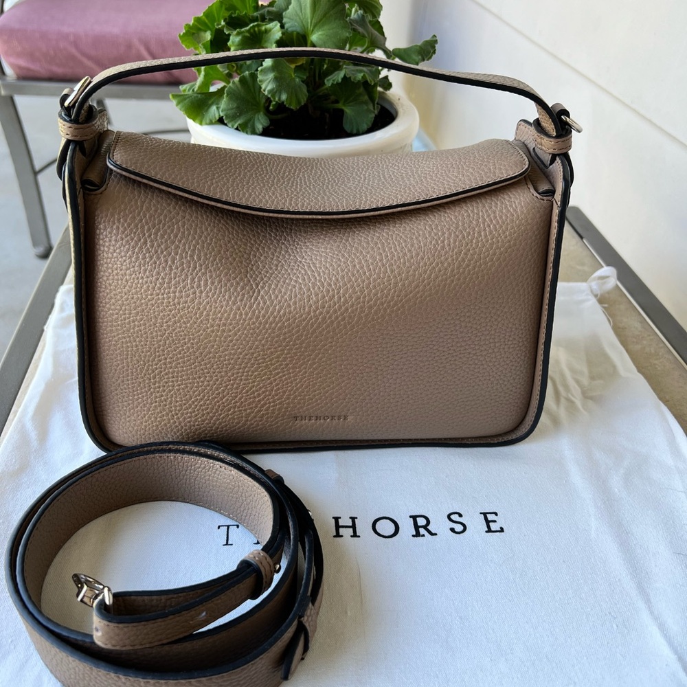 The Horse Clementine, Taupe - Sold Out